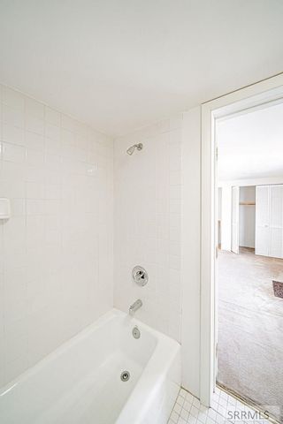 386 N Fisher Avenue, Blackfoot, ID 83221