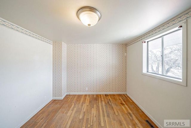 386 N Fisher Avenue, Blackfoot, ID 83221