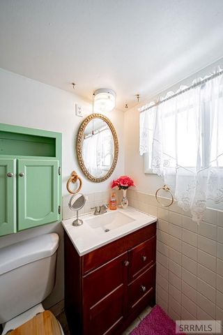 386 N Fisher Avenue, Blackfoot, ID 83221