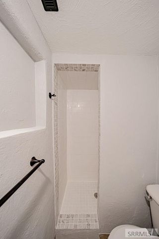 386 N Fisher Avenue, Blackfoot, ID 83221