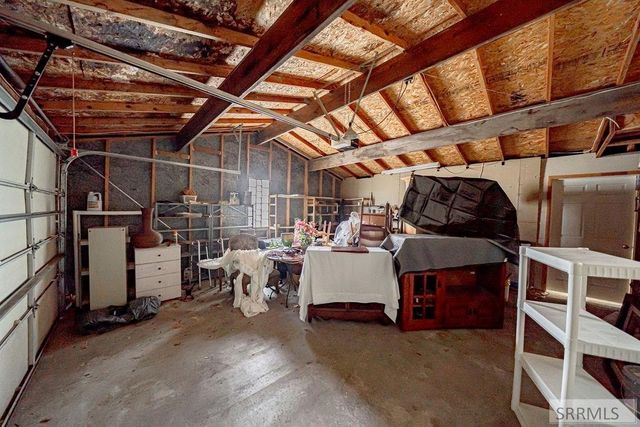 386 N Fisher Avenue, Blackfoot, ID 83221