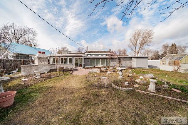 386 N Fisher Avenue, Blackfoot, ID 83221