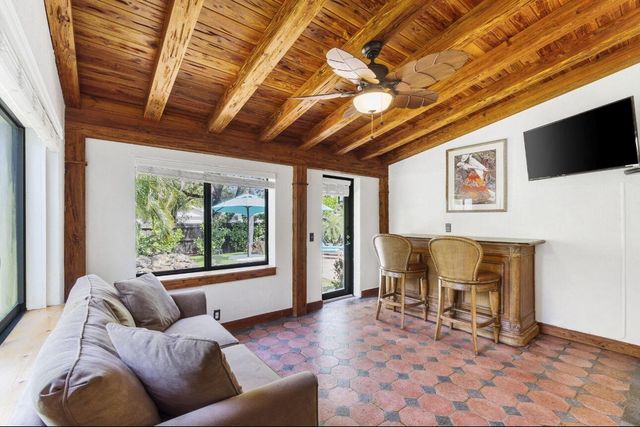 400 33rd Street, West Palm Beach, FL 33407