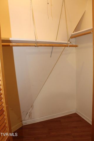 141 Clyde Ellis Drive, Pennington Gap, VA 24277