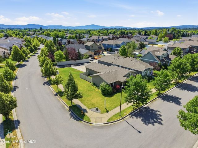 6658 N Cornwall ST, Coeur D'alene, ID 83815