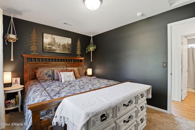 6658 N Cornwall ST, Coeur D'alene, ID 83815