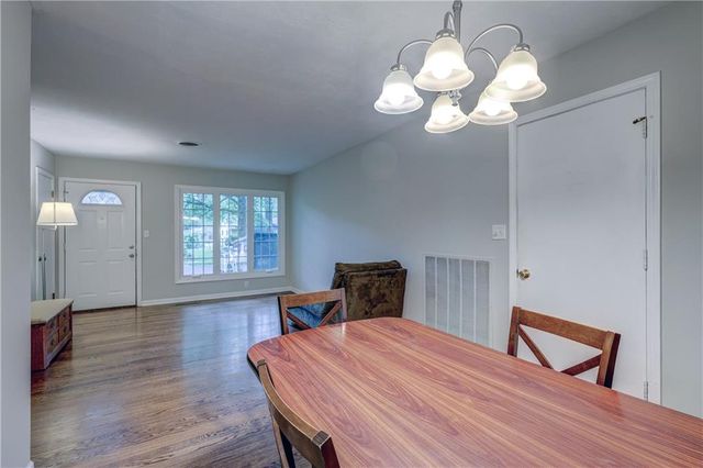 8725 Stearns Avenue, Overland Park, KS 66214