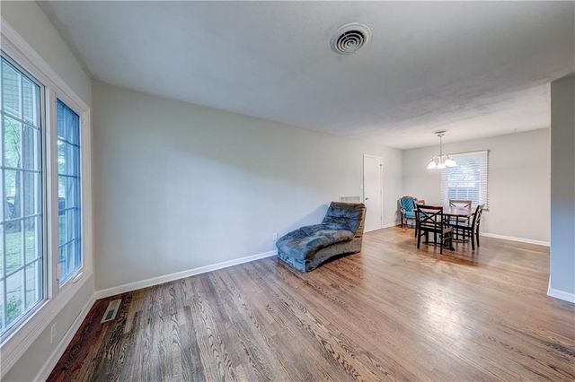 8725 Stearns Avenue, Overland Park, KS 66214