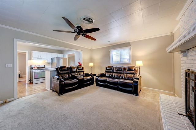 8725 Stearns Avenue, Overland Park, KS 66214