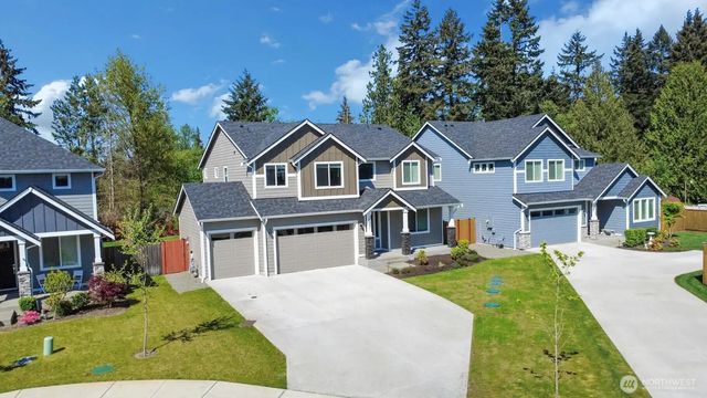 10901 71st Avenue E, Puyallup, WA 98373