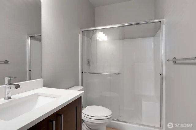 10901 71st Avenue E, Puyallup, WA 98373