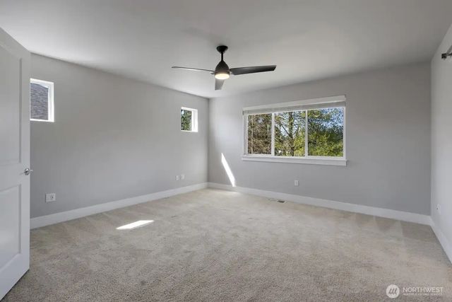 10901 71st Avenue E, Puyallup, WA 98373