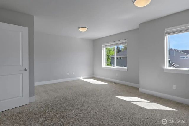 10901 71st Avenue E, Puyallup, WA 98373