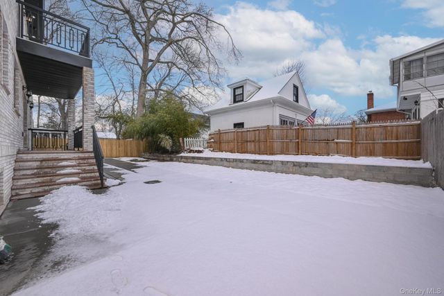 32-35 164th Street, Flushing, NY 11358