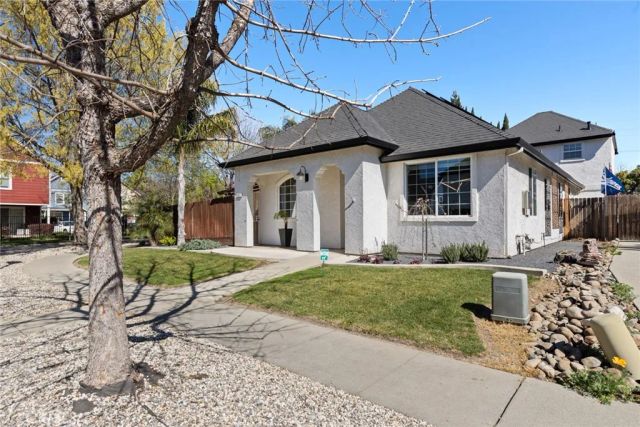1813 Devonshire, Chico, CA 95928