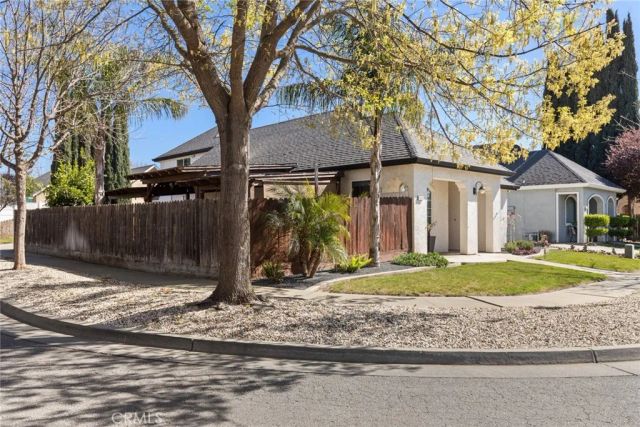 1813 Devonshire, Chico, CA 95928