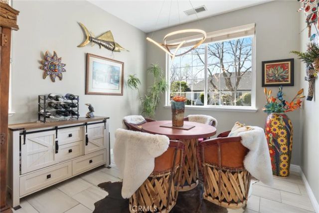 1813 Devonshire, Chico, CA 95928