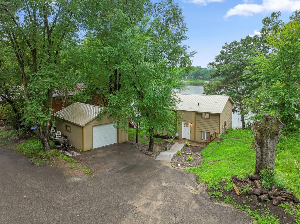 28562 Tiger Street NW, Spencer Brook Twp, MN 55398