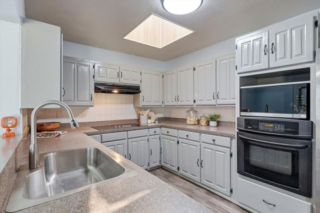 2304 Greenwood Circle, Carrollton, TX 75006