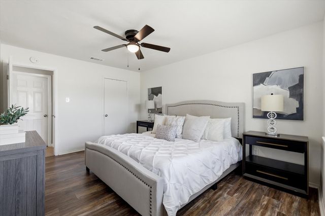 2304 Greenwood Circle, Carrollton, TX 75006