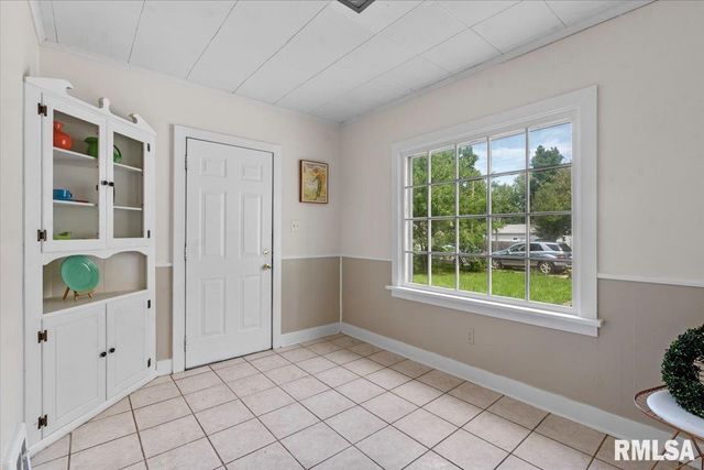 2535 S 8TH Street, Springfield, IL 62703