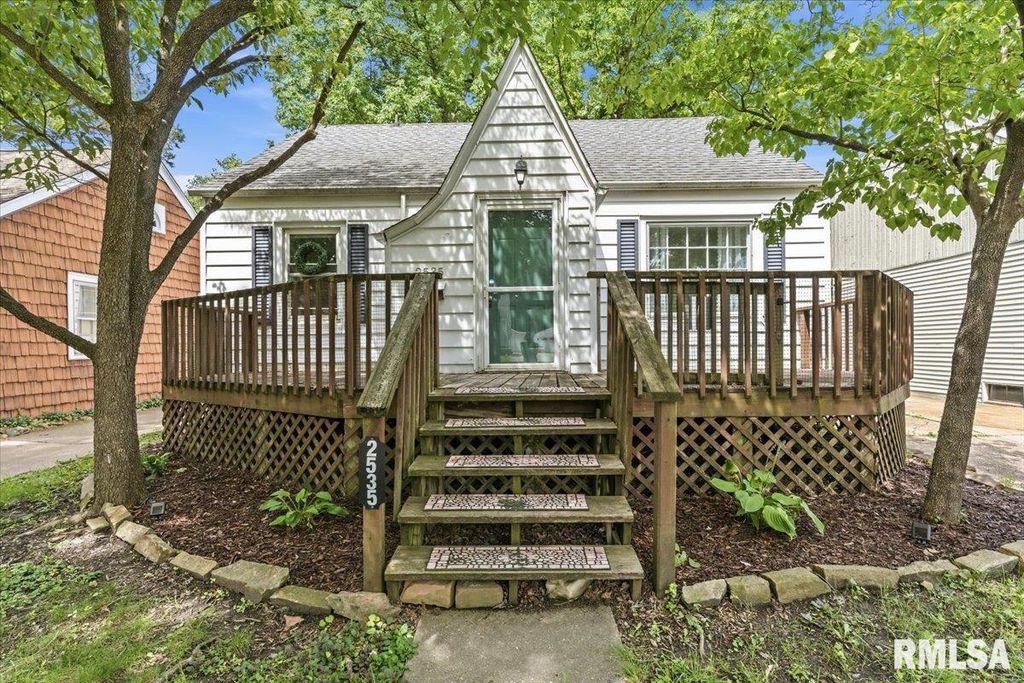 2535 S 8TH Street, Springfield, IL 62703
