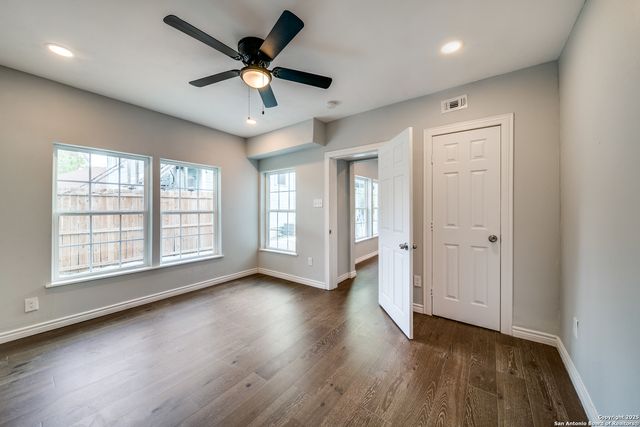 811 W Kings, San Antonio, TX 78212