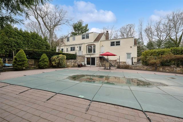4 University Drive, East Setauket, NY 11733