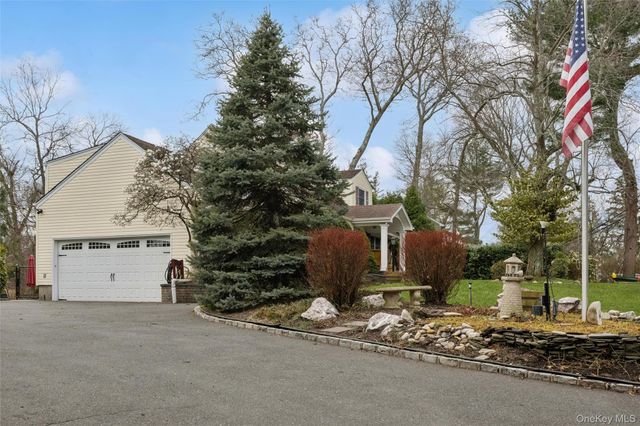 4 University Drive, East Setauket, NY 11733