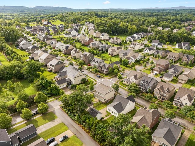 1055 Nolencrest Way, Franklin, TN 37067
