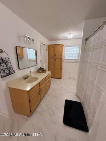 3295 N Hunter Road, Southaven, MS 38672