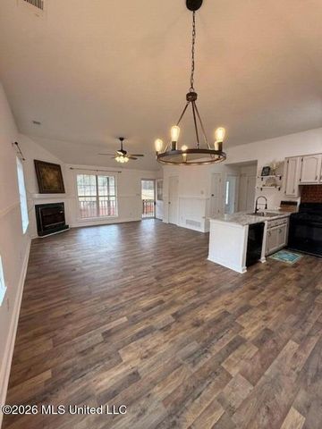 3295 N Hunter Road, Southaven, MS 38672