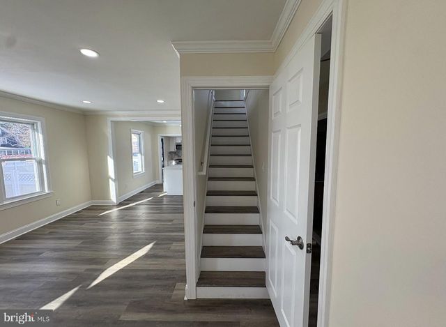 405 ELM AVE, Riverton, NJ 08077