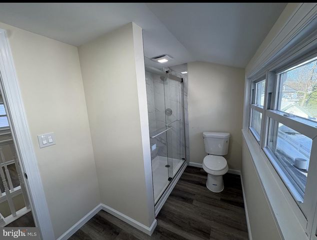 405 ELM AVE, Riverton, NJ 08077