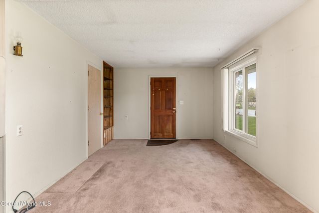 921 Ruth AVE Ave, Sandpoint, ID 83864