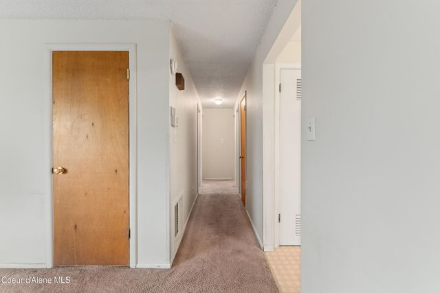 921 Ruth AVE Ave, Sandpoint, ID 83864