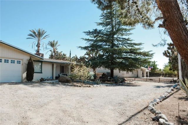 56843 Carlyle Drive, Yucca Valley, CA 92284