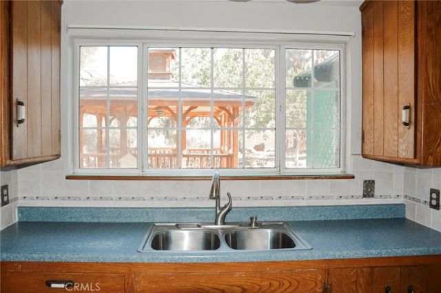 56843 Carlyle Drive, Yucca Valley, CA 92284