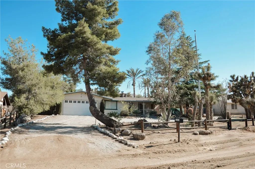 56843 Carlyle Drive, Yucca Valley, CA 92284