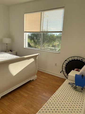 17820 NW 73rd Ave 200-1, Hialeah, FL 33015