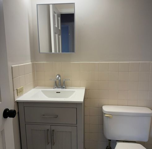 901 Gael Drive B, Joliet, IL 60435