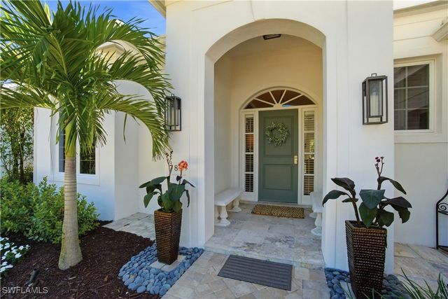 788 Ashburton DR, Naples, FL 34110