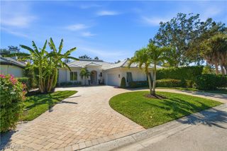 788 Ashburton DR, Naples, FL 34110
