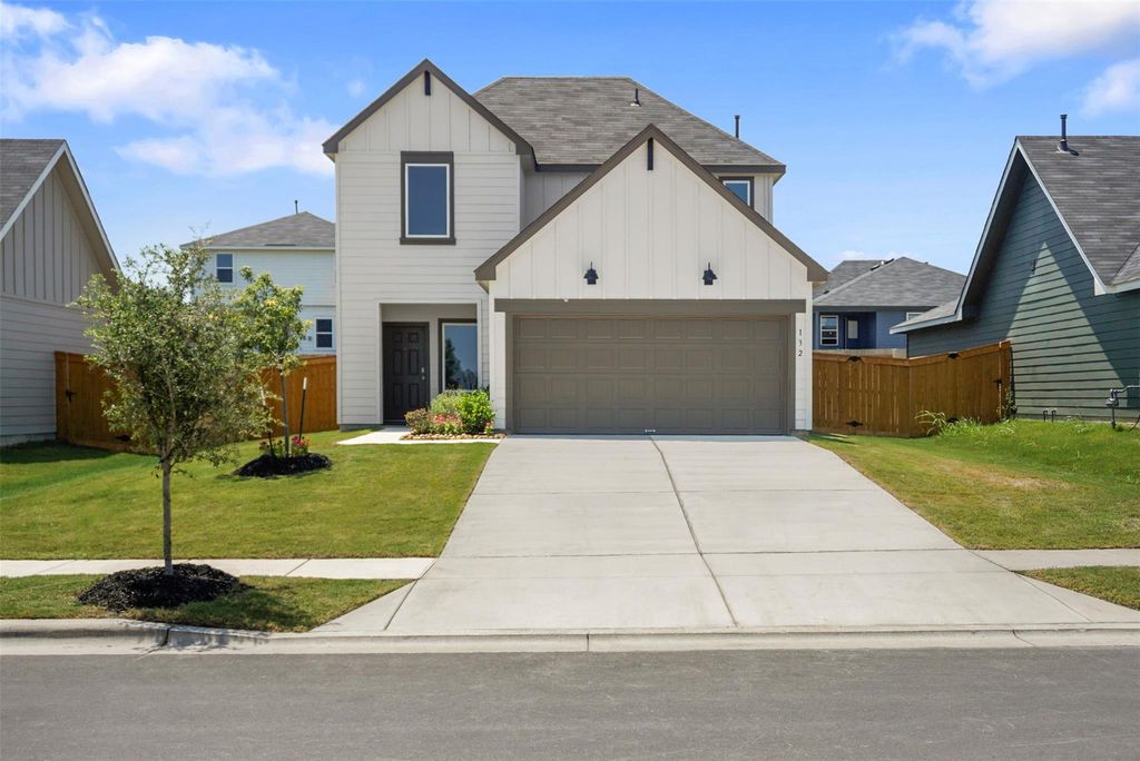 132 FLORA VISTA ST, San Marcos, TX 78666