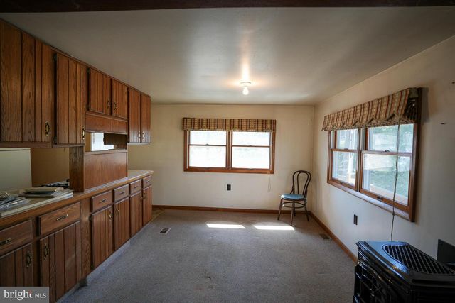 8245 INTERCHANGE RD, Lehighton, PA 18235