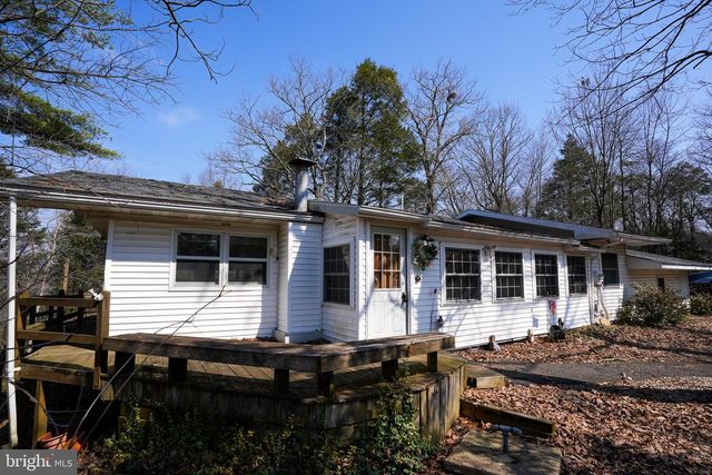 8245 INTERCHANGE RD, Lehighton, PA 18235