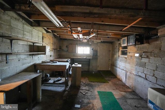 8245 INTERCHANGE RD, Lehighton, PA 18235