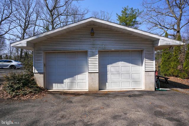 8245 INTERCHANGE RD, Lehighton, PA 18235