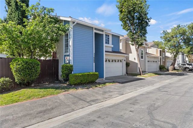 11545 Honeyglen, Pacoima, CA 91331