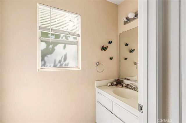 11545 Honeyglen, Pacoima, CA 91331